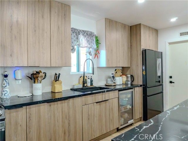 19421 Leapwood, Carson, CA 90746