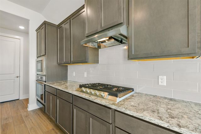 3219 Hidden Mist Drive, Texas City, TX 77568