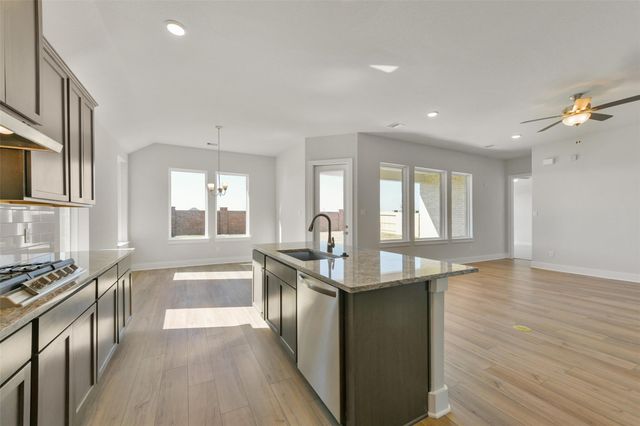 3219 Hidden Mist Drive, Texas City, TX 77568