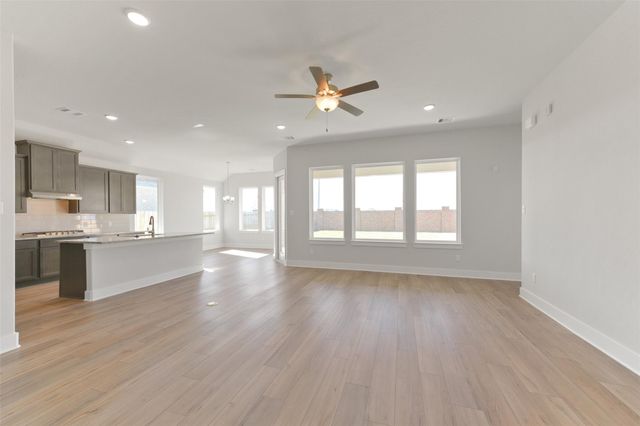 3219 Hidden Mist Drive, Texas City, TX 77568