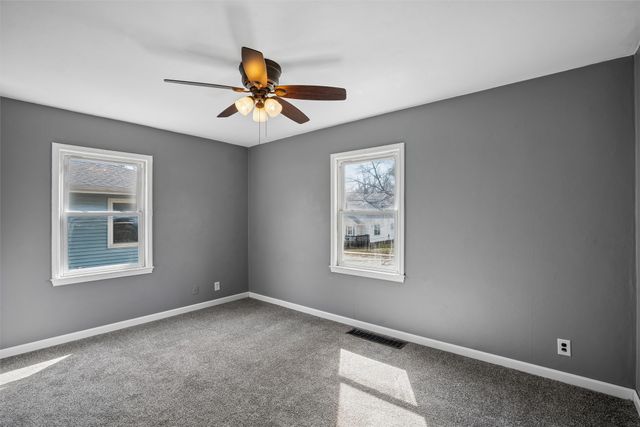 415 College HIll Avenue, Oskaloosa, IA 52577