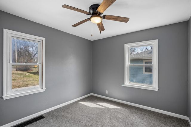 415 College HIll Avenue, Oskaloosa, IA 52577