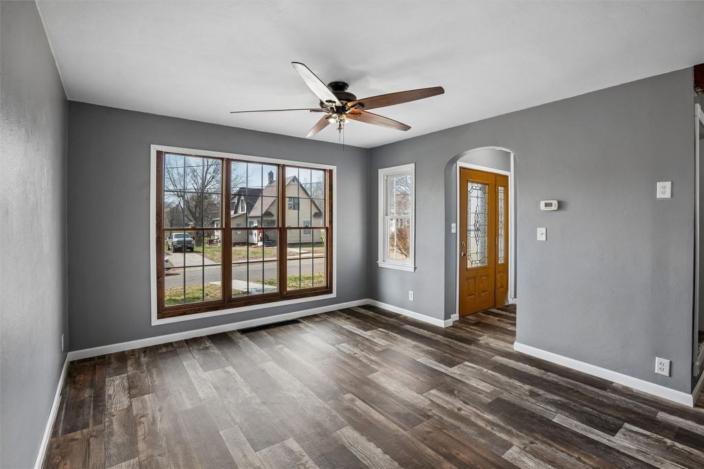 415 College HIll Avenue, Oskaloosa, IA 52577