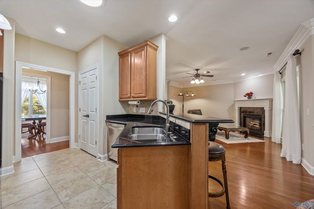 124 Pearle Cove Drive, Huntsville, AL 35806