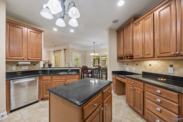 124 Pearle Cove Drive, Huntsville, AL 35806