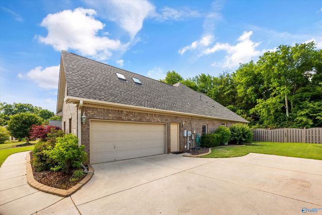 124 Pearle Cove Drive, Huntsville, AL 35806