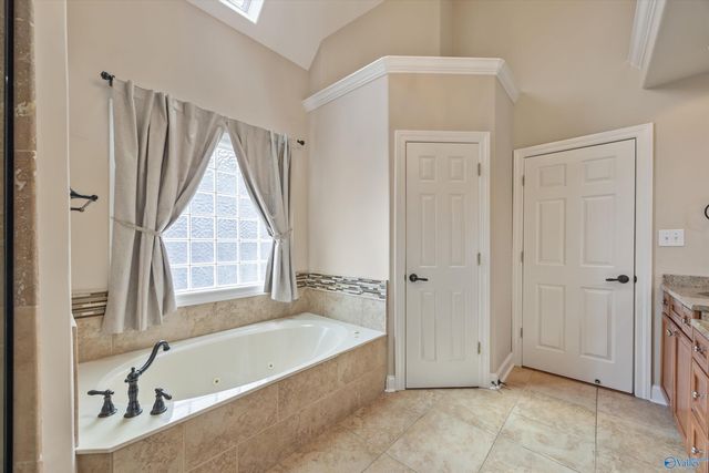 124 Pearle Cove Drive, Huntsville, AL 35806