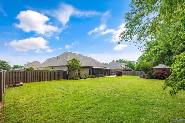 124 Pearle Cove Drive, Huntsville, AL 35806