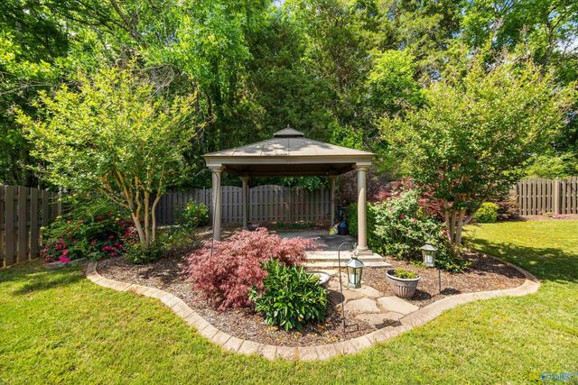 124 Pearle Cove Drive, Huntsville, AL 35806