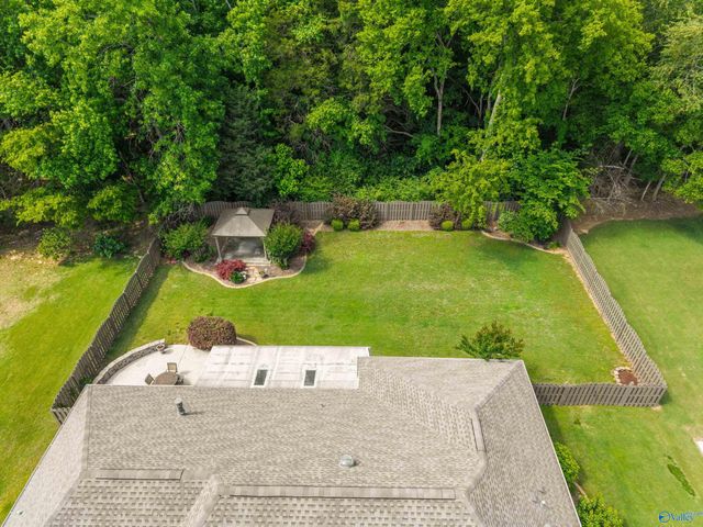 124 Pearle Cove Drive, Huntsville, AL 35806