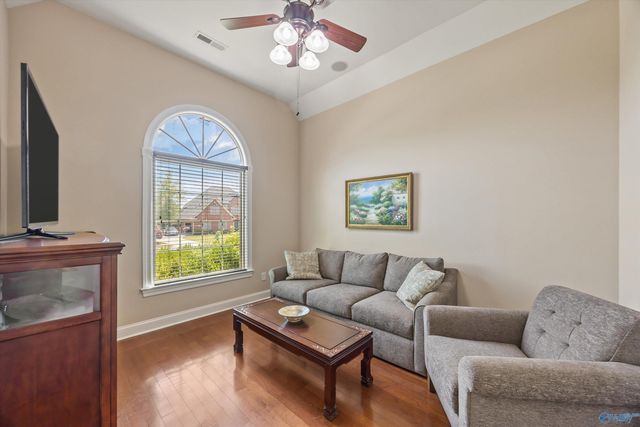 124 Pearle Cove Drive, Huntsville, AL 35806