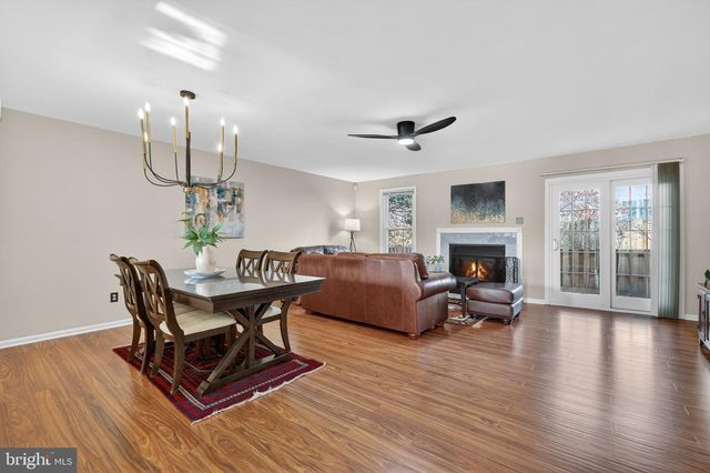 7 S FLOYD ST, Alexandria, VA 22304