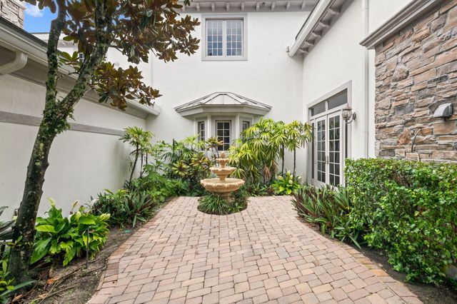 8950 NW 70th Court, Parkland, FL 33067