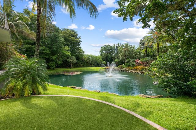 8950 NW 70th Court, Parkland, FL 33067