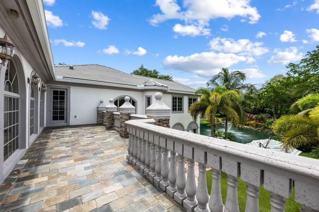 8950 NW 70th Court, Parkland, FL 33067