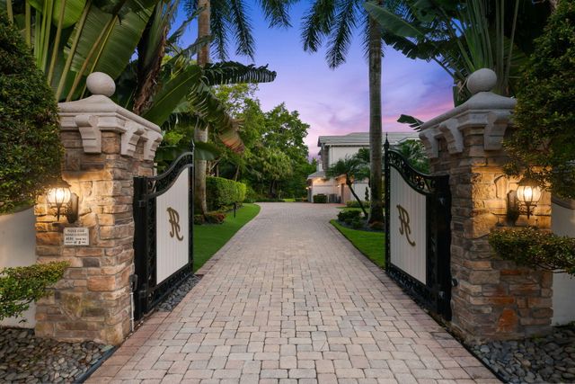 8950 NW 70th Court, Parkland, FL 33067