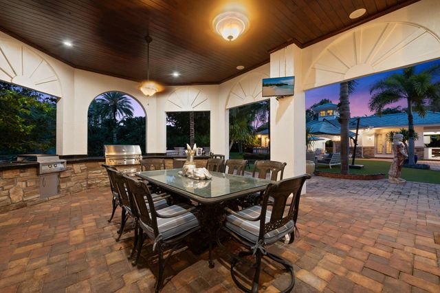 8950 NW 70th Court, Parkland, FL 33067