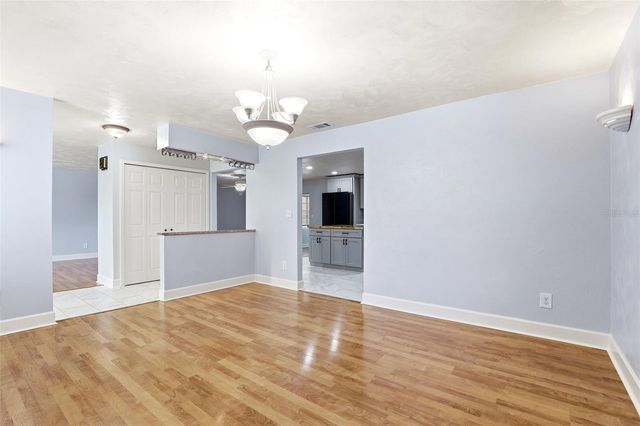 303 EVERGREEN COURT, Apopka, FL 32712