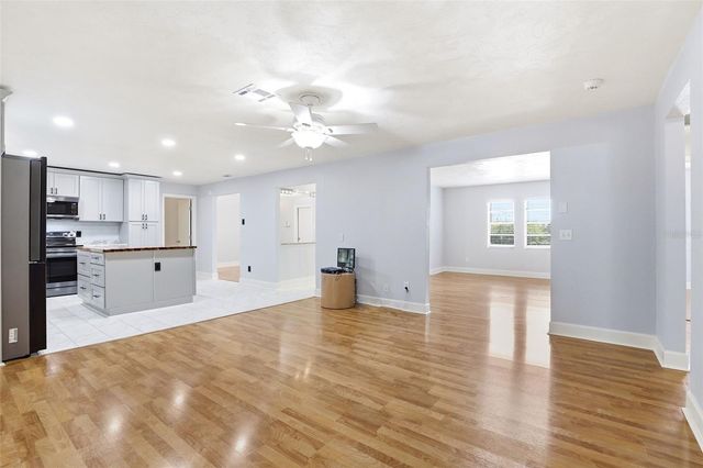 303 EVERGREEN COURT, Apopka, FL 32712