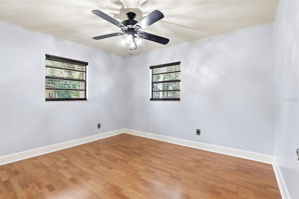 Image 28 of property listing at 303 EVERGREEN COURT, Apopka, FL 32712