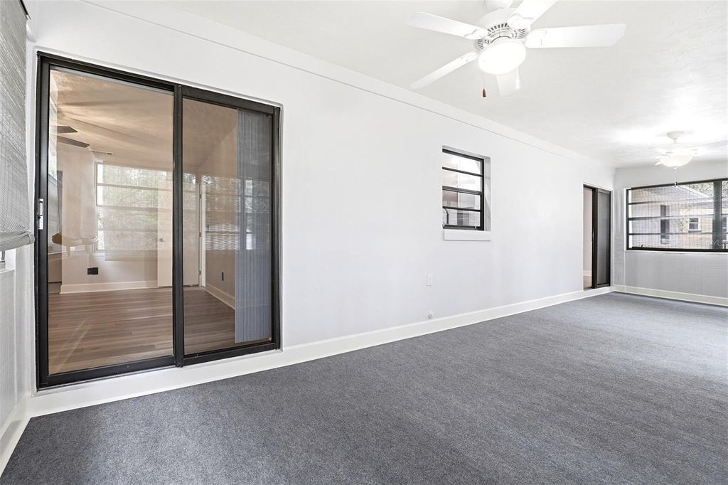 Image 30 of property listing at 303 EVERGREEN COURT, Apopka, FL 32712