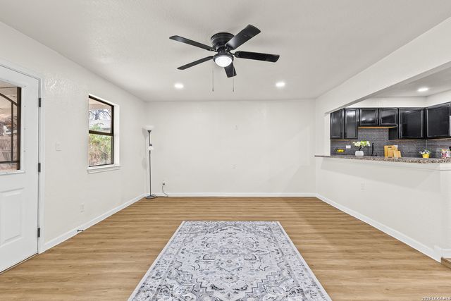 1031 thorain, San Antonio, TX 78201