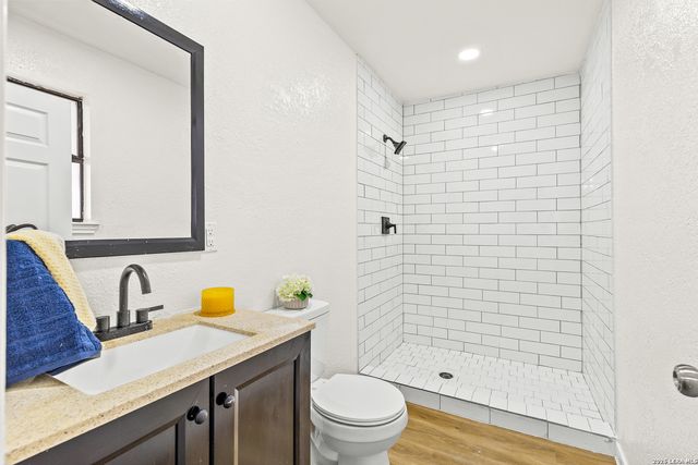 1031 thorain, San Antonio, TX 78201