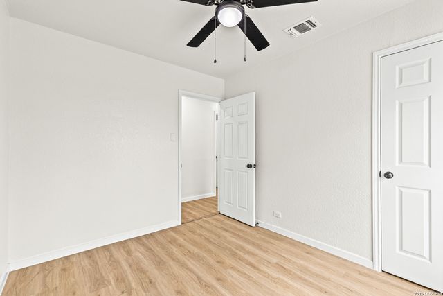 1031 thorain, San Antonio, TX 78201