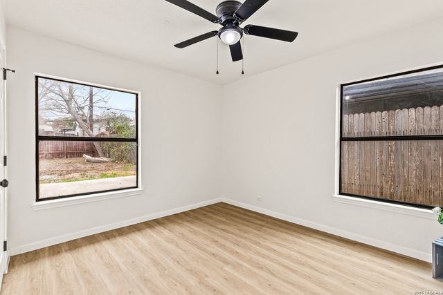 1031 thorain, San Antonio, TX 78201