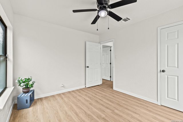 1031 thorain, San Antonio, TX 78201