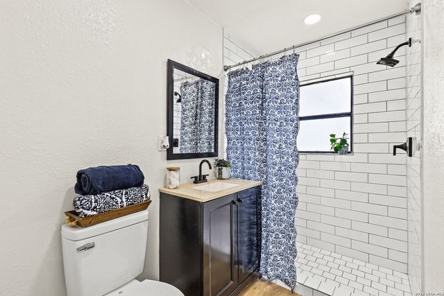 1031 thorain, San Antonio, TX 78201