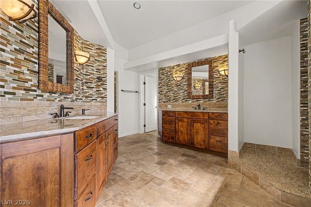 2869 Duneville Street, Las Vegas, NV 89146