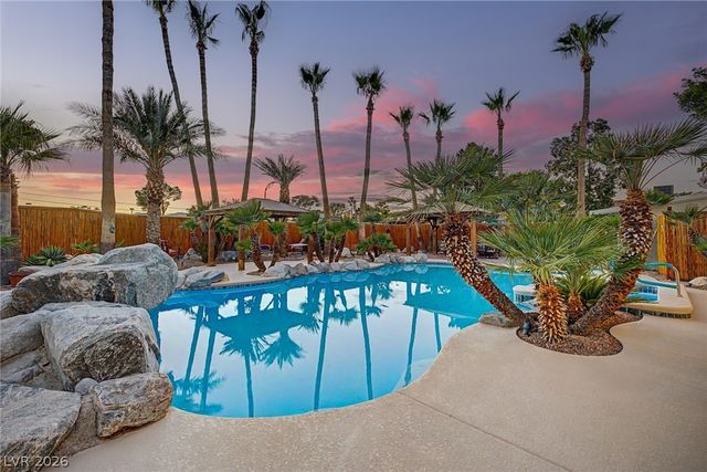 2869 Duneville Street, Las Vegas, NV 89146