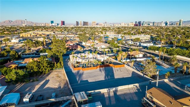 2869 Duneville Street, Las Vegas, NV 89146