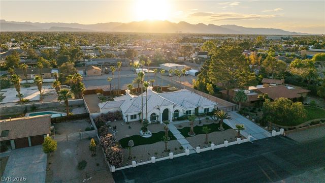 2869 Duneville Street, Las Vegas, NV 89146
