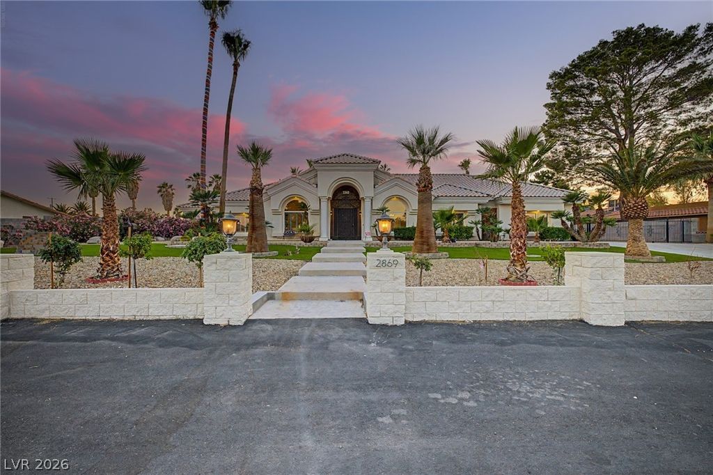 2869 Duneville Street, Las Vegas, NV 89146