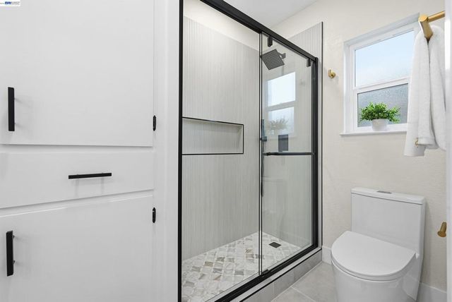 22 Garden Rd, Alameda, CA 94502