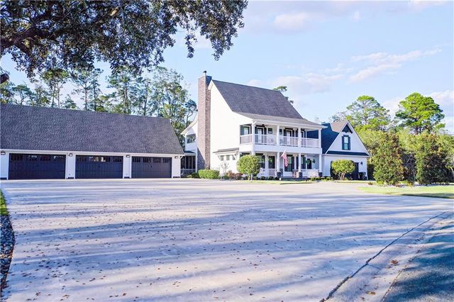 116 Plantation Pines Drive, Blackshear, GA 31516