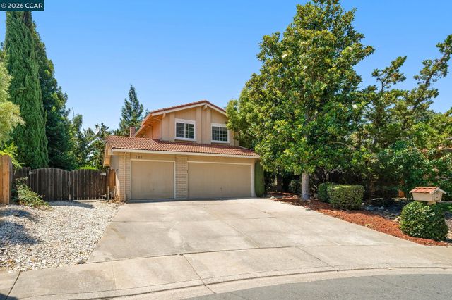 721 Black Point Pl, Clayton, CA 94517