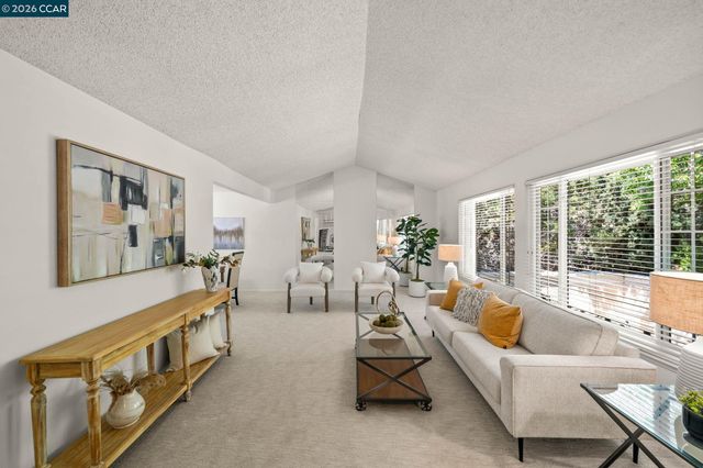 721 Black Point Pl, Clayton, CA 94517