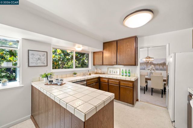 721 Black Point Pl, Clayton, CA 94517