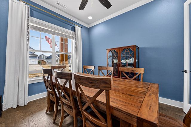 6414 S 62nd Street, Rogers, AR 72758