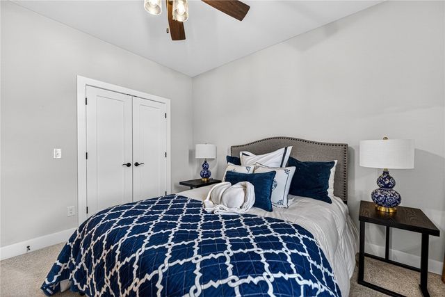 6414 S 62nd Street, Rogers, AR 72758