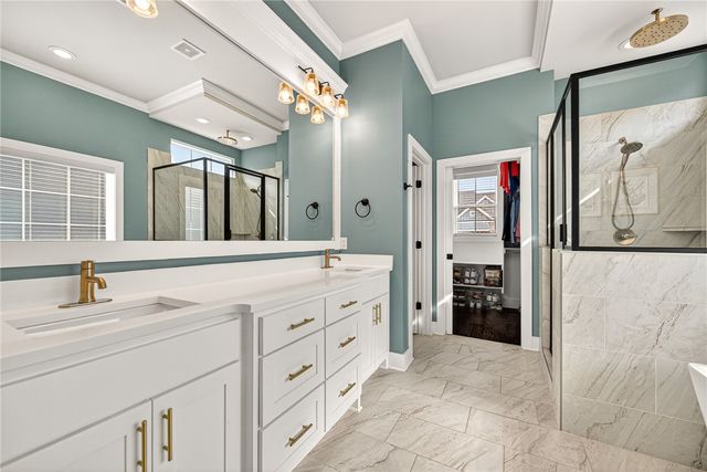 6414 S 62nd Street, Rogers, AR 72758