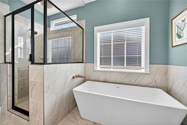 6414 S 62nd Street, Rogers, AR 72758