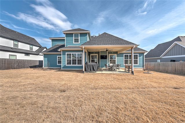 6414 S 62nd Street, Rogers, AR 72758