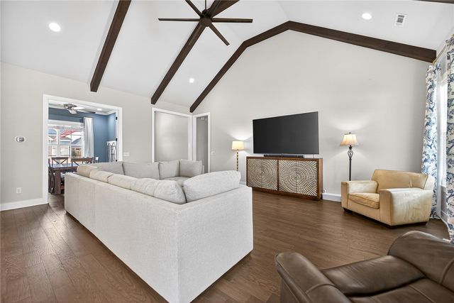 6414 S 62nd Street, Rogers, AR 72758