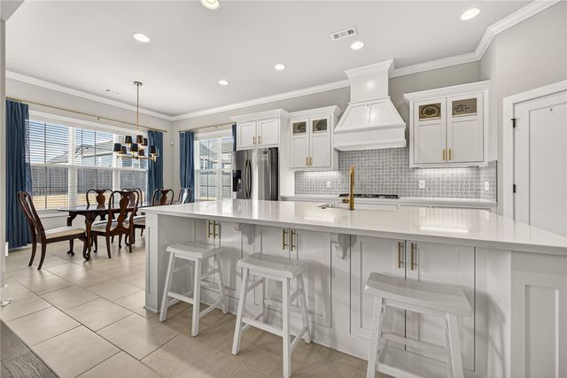 6414 S 62nd Street, Rogers, AR 72758