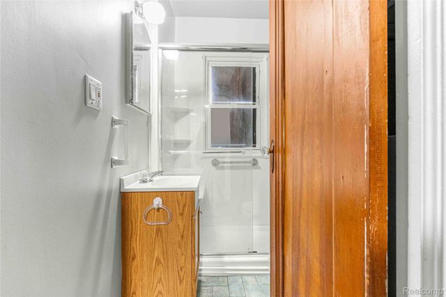 1726 Helen Street, Garden City, MI 48135