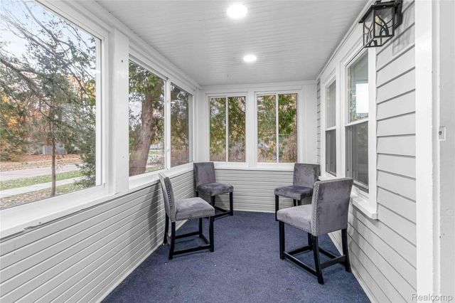 1726 Helen Street, Garden City, MI 48135